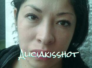 Aliciakisshot