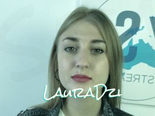 LauraDzi