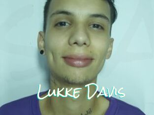 Lukke_Davis