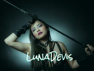 LunaDevis